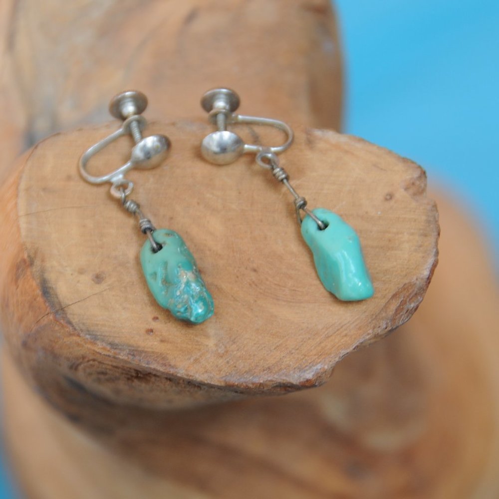 Vintage Screwback Turquoise Earrings